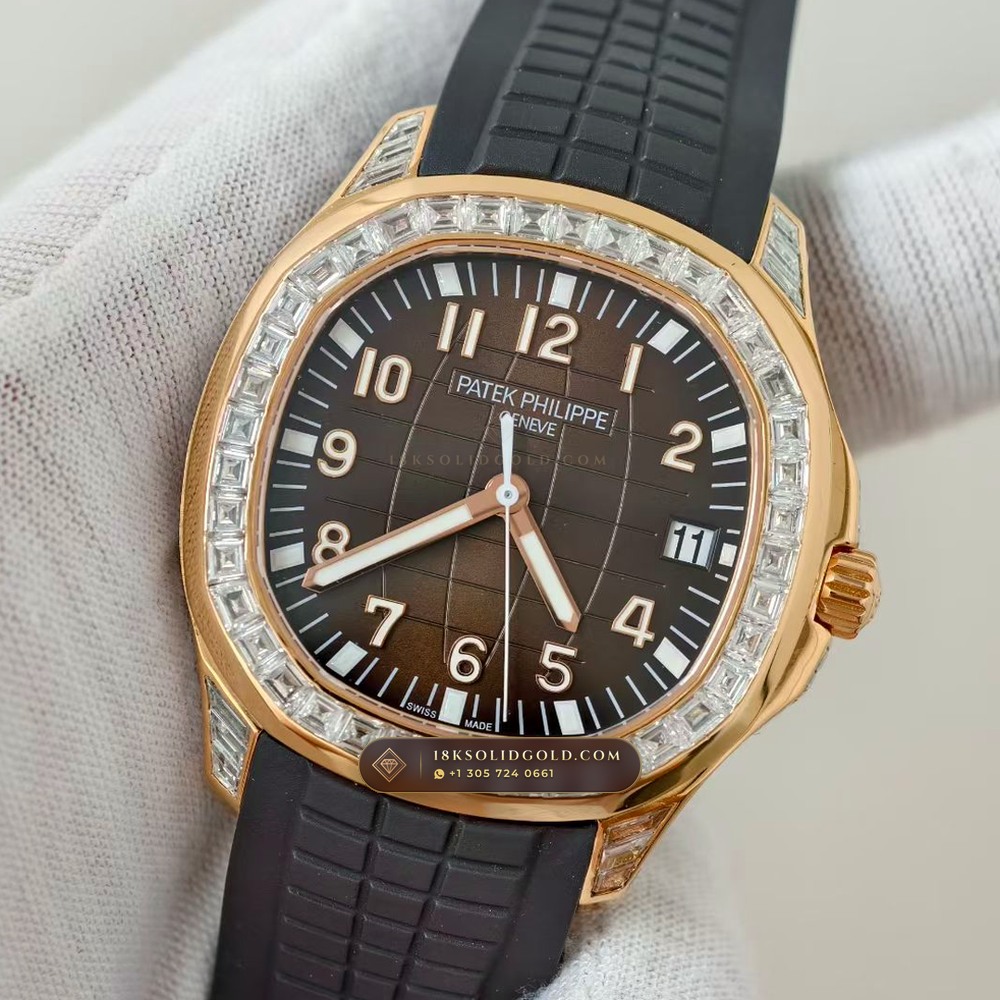 Patek Philippe Aquanaut Extra-Large Self-Winding 18K Rose Gold Reference 5167/300R-010 — Hallmarked Edition angle 3