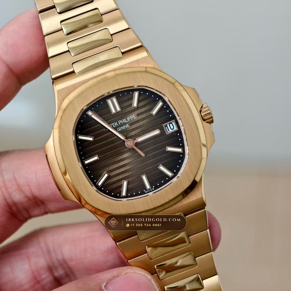 Patek Philippe Nautilus Self-Winding 18K Rose Gold Custom SW Dial Deep Crystal Optics Reference 5711R — Hallmarked Edition angle 2