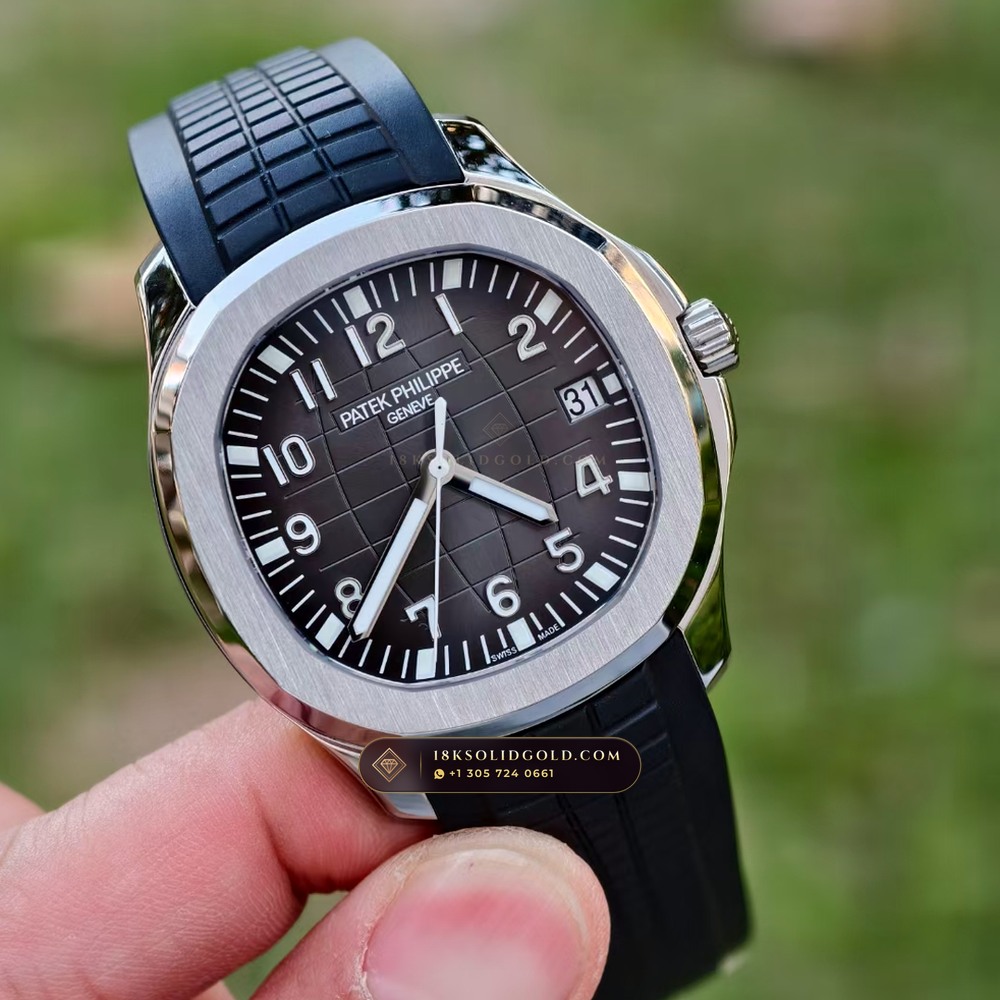 Patek Philippe Aquanaut Extra-Large Self-Winding Master Watchmaker Spec Reference 5167A — Salon Edition angle 2