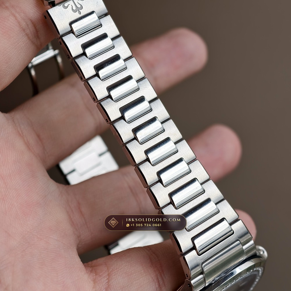 Patek Philippe Nautilus Ladies Automatic Diamond-Set Bezel Reference 7118/1200A-011 — Salon Edition — Studio Gallery Plate VIII in 904L Stainless Steel Custom Architecture (96.4g Verified Mass, Patek Philippe Cal. 324 S C - 21K Gold Rotor)