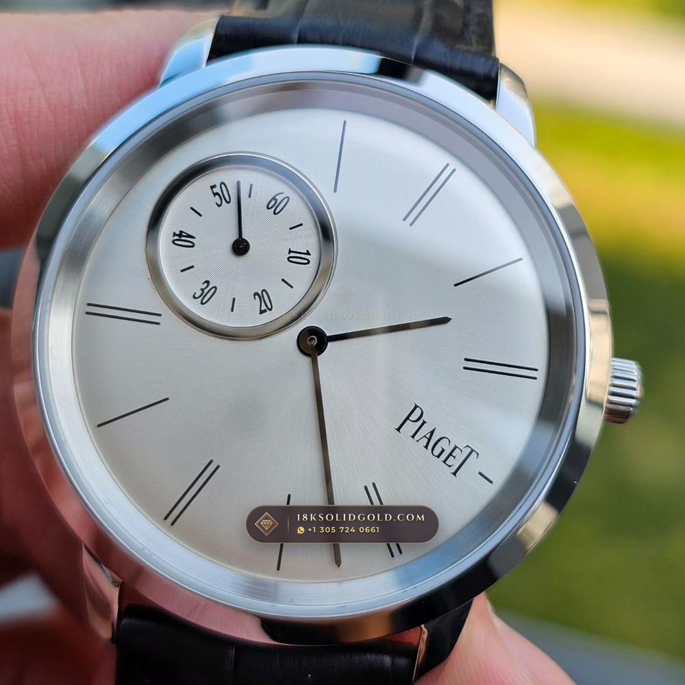 Piaget Altiplano Ultra-Thin Skeleton Cal. 838P Reference G0A37132 — Salon Edition angle 3