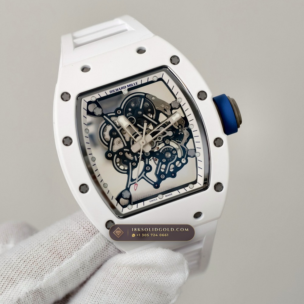 Richard Mille RM 055 Bubba Watson Manual Winding Hand-Chamfered Bevel Spec — Salon Edition angle 3