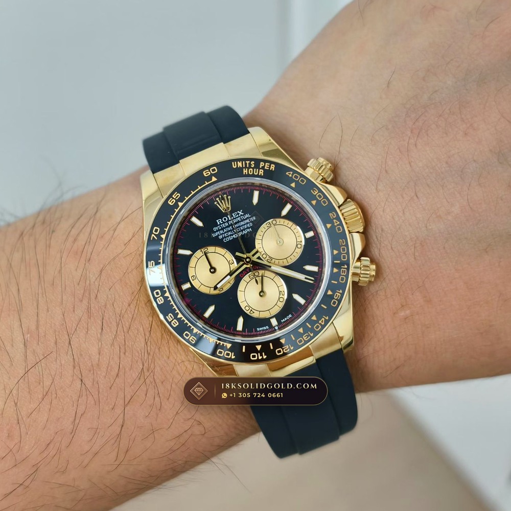 Rolex Cosmograph Daytona 18K Yellow Gold Free-Sprung Calibre Reference 126518LN — Hallmarked Edition — Studio Gallery Plate VII in 18K Yellow Gold Au750 (160.6g Verified Mass, Rolex Manufacture Cal. 4131 - 72h Power Reserve)