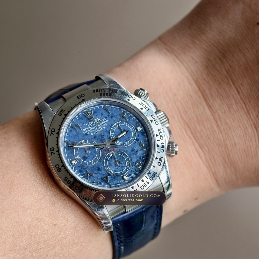 Rolex Cosmograph Daytona Blue Sodalite Stone Dial 18K White Gold Reference 116589SACI — Hallmarked Edition — Studio Gallery Plate X in 18K White Gold Au750 (153.2g Verified Mass, Rolex Manufacture Cal. 4130 - 72h Power Reserve)