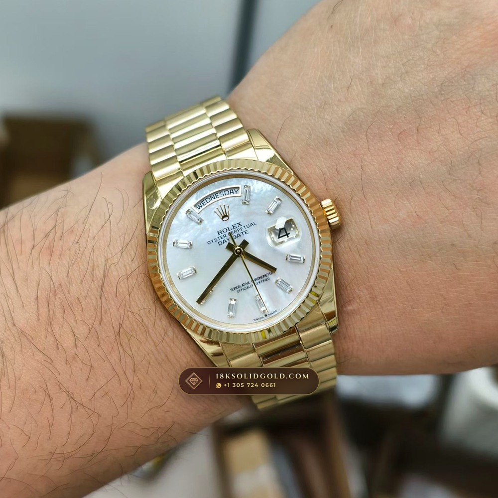 Rolex Day-Date 36 Iridescent Natural Mother-of-Pearl Dial 18K Yellow Gold Reference 128238 — Hallmarked Edition — Studio Gallery Plate VIII in 18K Yellow Gold Au750 (183.4g Verified Mass, Rolex Manufacture Cal. 3255 - 70h Power Reserve)