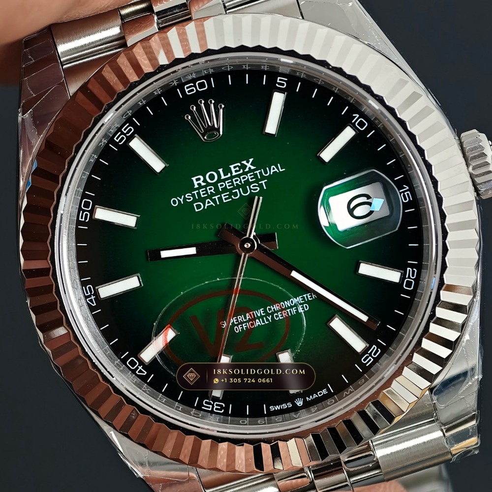Rolex Datejust 41 Graduated Green Ombre Sunray Dial Reference 126334 — Salon Edition angle 2