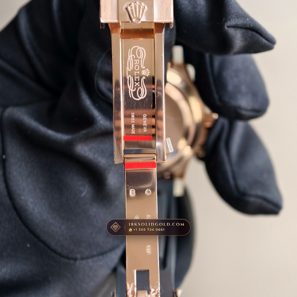 Rolex Cosmograph Daytona 18K Everose Gold Deep Crystal Optics Reference 126515LN — Hallmarked Edition — Studio Gallery Plate VII in 18K Rose Gold Au750 (160.1g Verified Mass, Rolex Manufacture Cal. 4131 - 72h Power Reserve)