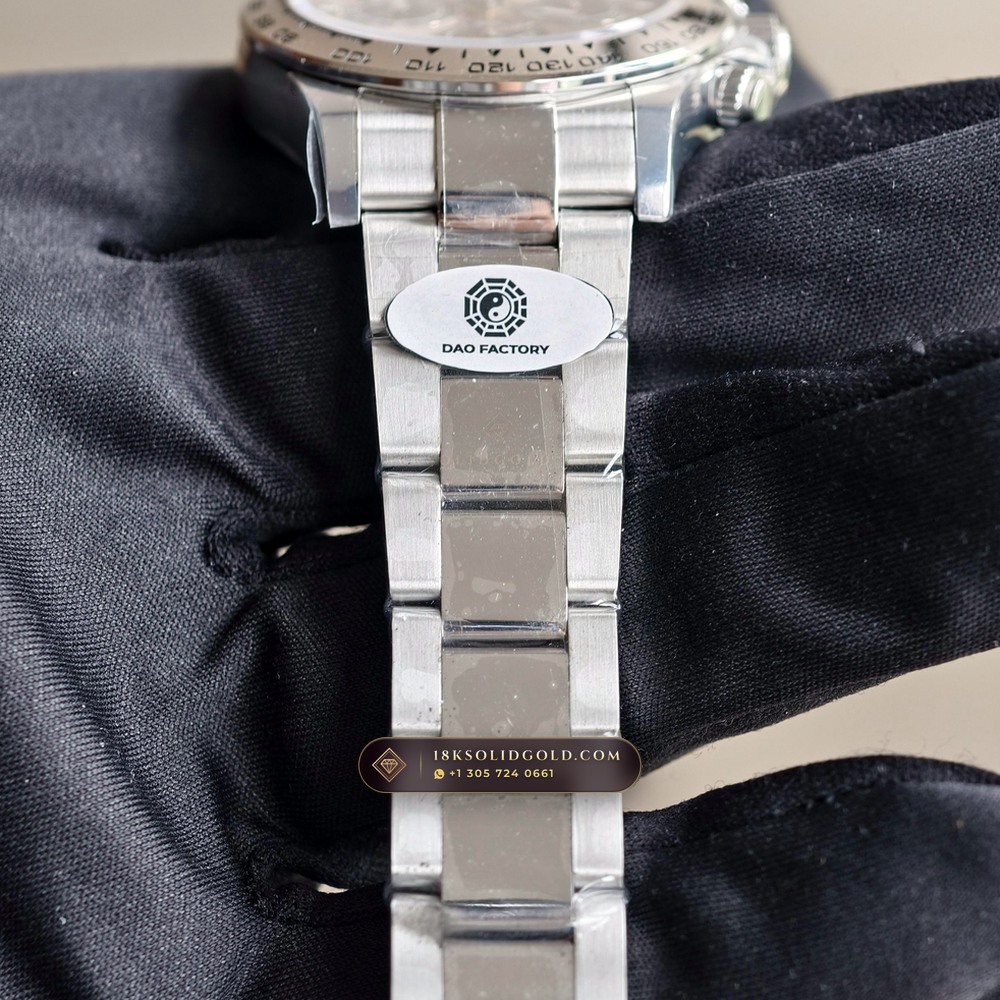 Rolex Cosmograph Daytona 18K White Gold Deep Crystal Optics Reference 126509 — Hallmarked Edition — Studio Gallery Plate VII in 18K White Gold Au750 (216.3g Verified Mass, Rolex Manufacture Cal. 4131 - 72h Power Reserve)