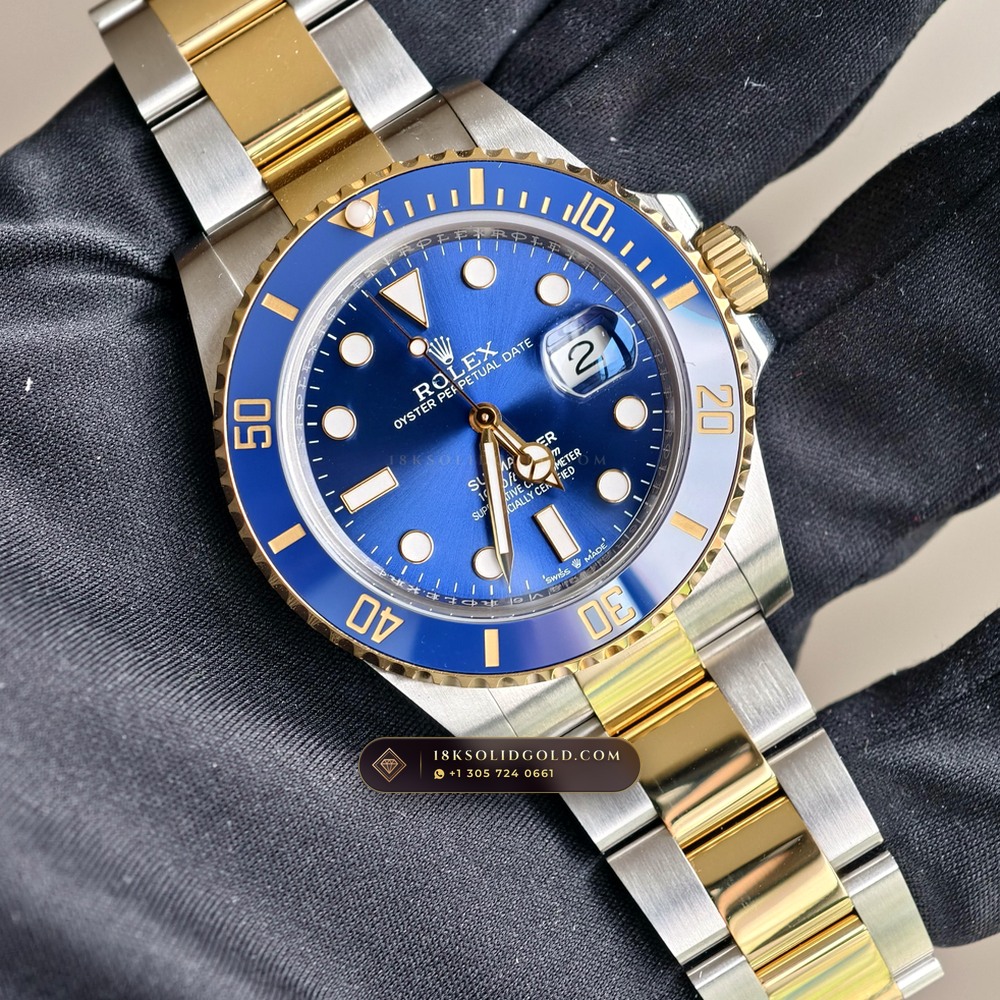 Rolex Submariner Date Reference 126613LB — Salon Edition angle 2
