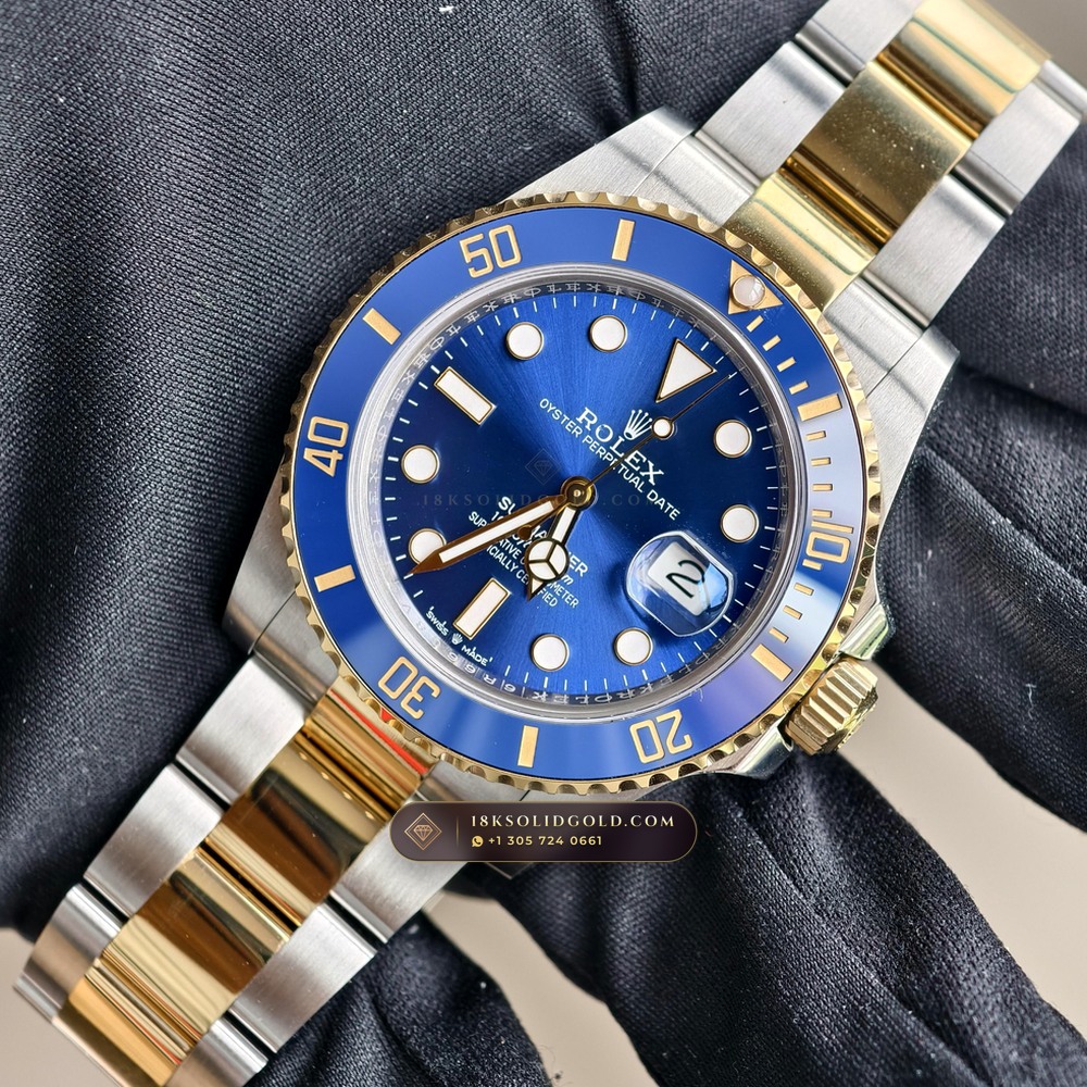 Rolex Submariner Date Reference 126613LB — Salon Edition angle 3