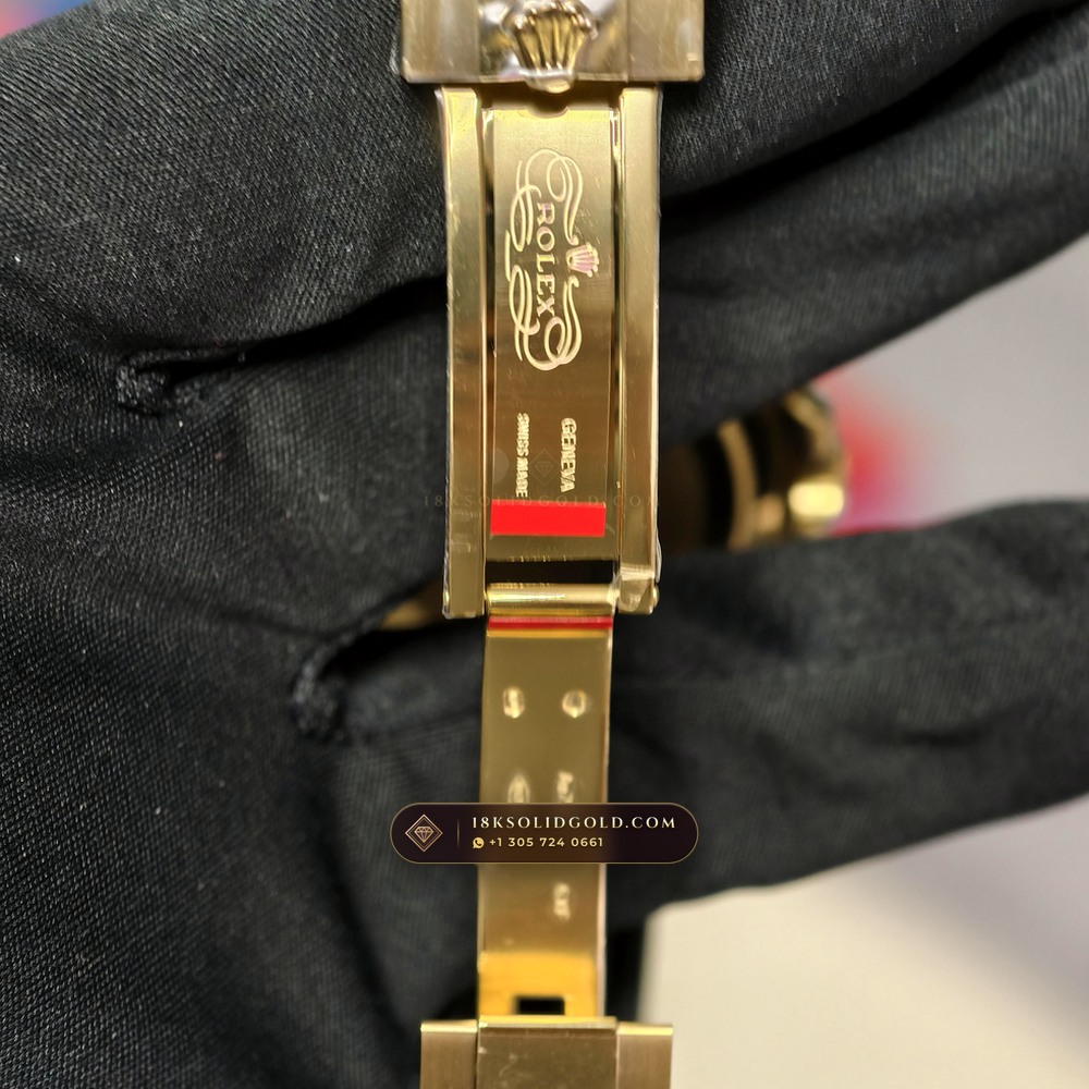 Rolex Cosmograph Daytona 18K Yellow Gold Deep Crystal Optics Reference 116518LN — Hallmarked Edition — Studio Gallery Plate VIII in 18K Yellow Gold Au750 (160.7g Verified Mass, Rolex Manufacture Cal. 4130 - 72h Power Reserve)