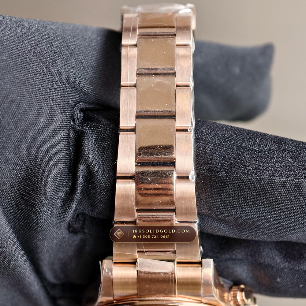Rolex Cosmograph Daytona 18K Everose Gold Chronometer Regulated Spec Reference 126505 — Hallmarked Edition — Studio Gallery Plate VII in 18K Rose Gold Au750 (216.6g Verified Mass, Rolex Manufacture Cal. 4131 - 72h Power Reserve)