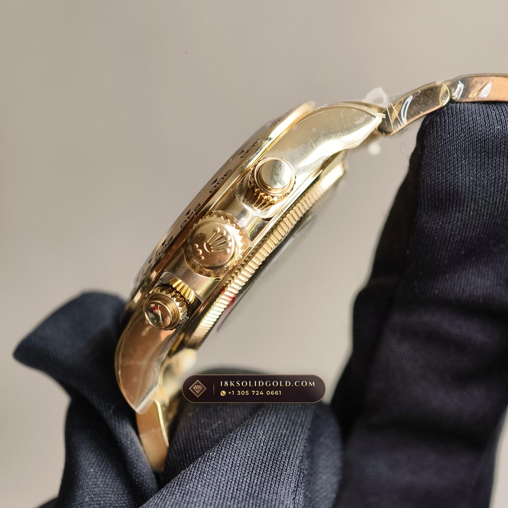 Rolex Cosmograph Daytona 18K Yellow Gold Chronometer Regulated Spec Reference 126508 — Hallmarked Edition — Studio Gallery Plate VII in 18K Yellow Gold Au750 (216.5g Verified Mass, Rolex Manufacture Cal. 4131 - 72h Power Reserve)