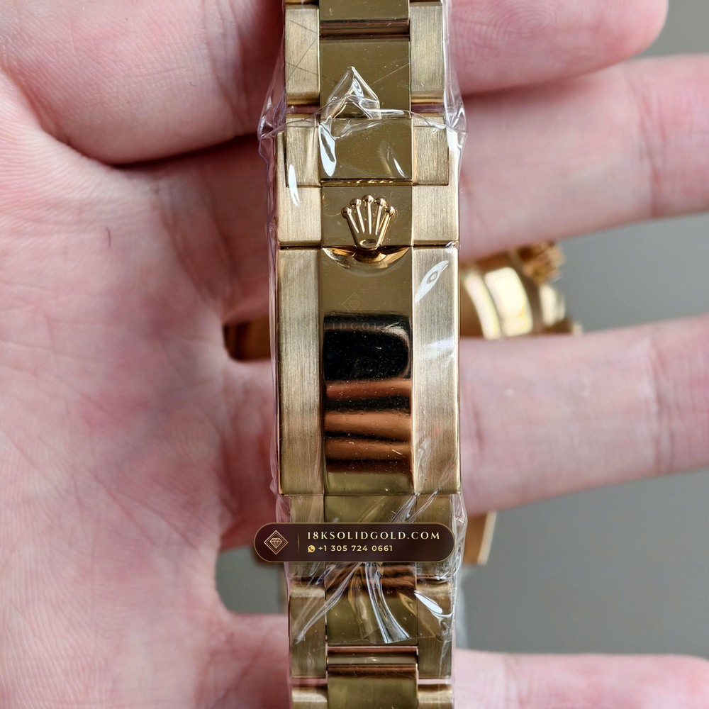 Rolex Cosmograph Daytona John Mayer Emerald Green Dial 18K Yellow Gold Reference 116508 — Hallmarked Edition — Studio Gallery Plate VIII in 18K Yellow Gold Au750 (216.5g Verified Mass, Rolex Manufacture Cal. 4130 - 72h Power Reserve)