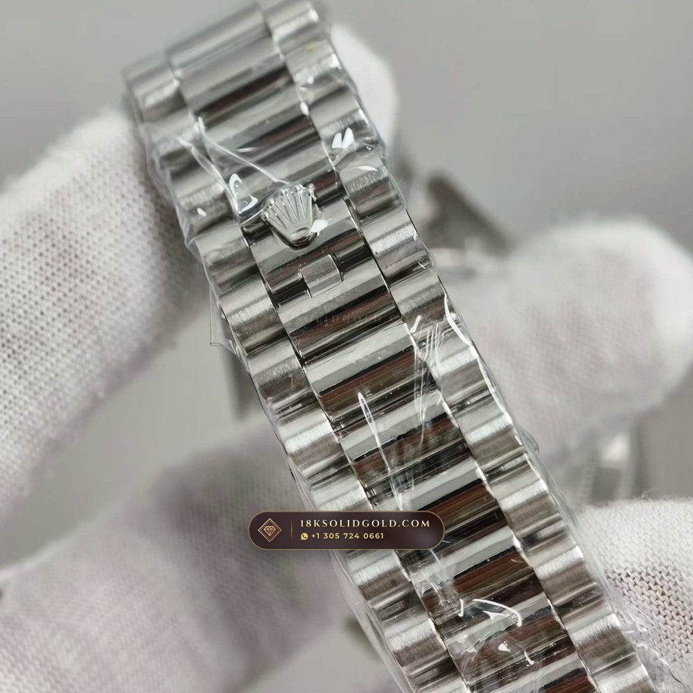 Rolex Day-Date 40 18K White Gold Reference 228239 — Hallmarked Edition — Studio Gallery Plate VII in 18K White Gold Au750 (210.7g Verified Mass, Rolex Manufacture Cal. 3255 - 70h Power Reserve)