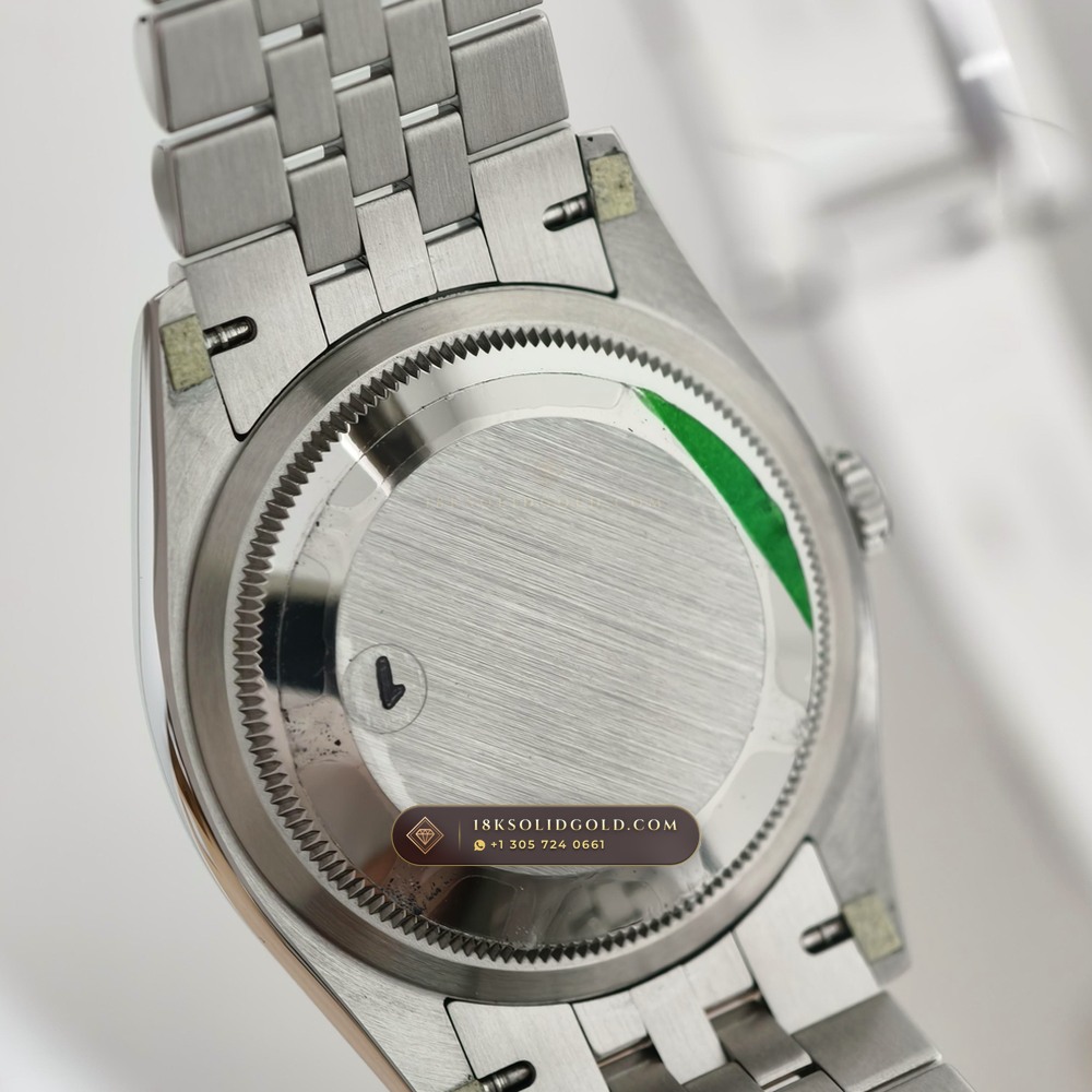 Rolex Datejust 36 Sunray Emerald / Khaki Green Dial Reference 126231 — Salon Edition — Studio Gallery Plate VIII in 18K Gold & 904L Oystersteel Rolesor (130.1g Verified Mass, Rolex Manufacture Cal. 3235 - 70h Power Reserve)