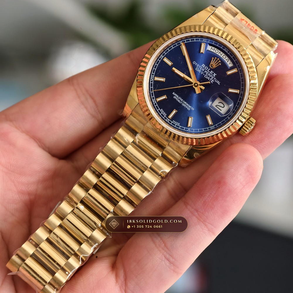 Rolex Day-Date 36 Graduated Royal Blue Sunburst Dial 18K Yellow Gold Reference 118238 — Hallmarked Edition angle 2