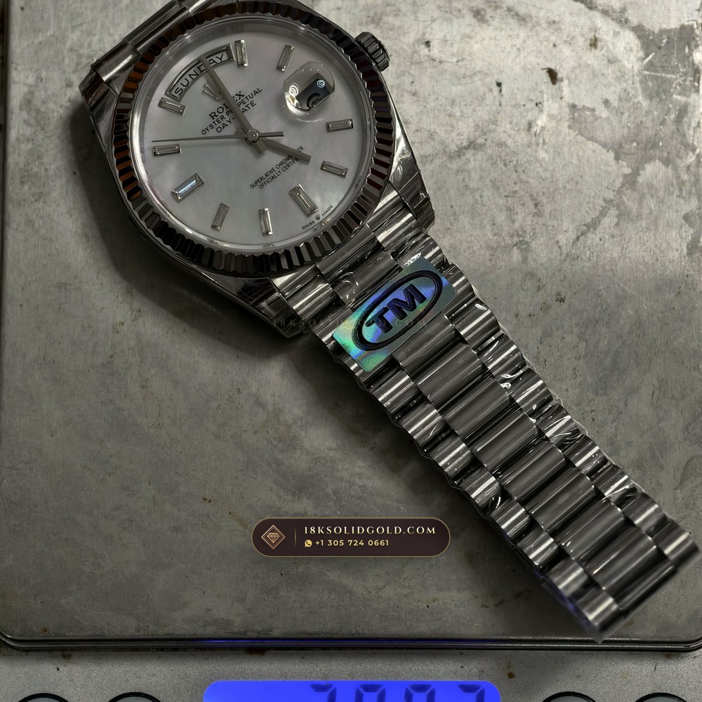 Rolex Day-Date 40 Iridescent Natural Mother-of-Pearl Dial 18K White Gold Reference 228239 — Hallmarked Edition — Studio Gallery Plate X in 18K White Gold Au750 (210.5g Verified Mass, Rolex Manufacture Cal. 3255 - 70h Power Reserve)