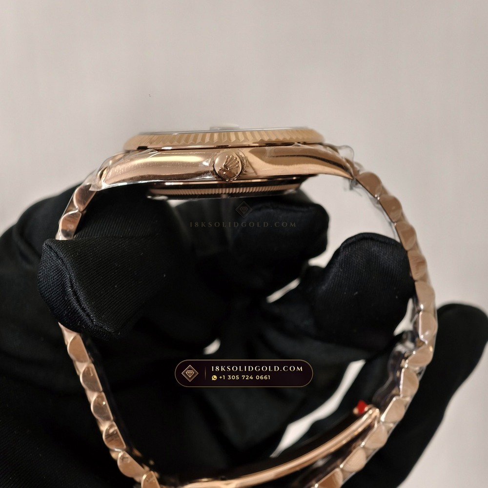 Rolex Day-Date 40 18K Everose Gold Geneva Atelier Spec Reference 228235 — Hallmarked Edition — Studio Gallery Plate VIII in 18K Rose Gold Au750 (210.5g Verified Mass, Rolex Manufacture Cal. 3255 - 70h Power Reserve)