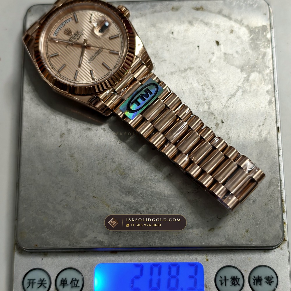 Rolex Day-Date 40 18K Everose Gold Chronometer Regulated Spec Reference 228235 — Hallmarked Edition — Studio Gallery Plate IX in 18K Rose Gold Au750 (210.4g Verified Mass, Rolex Manufacture Cal. 3255 - 70h Power Reserve)