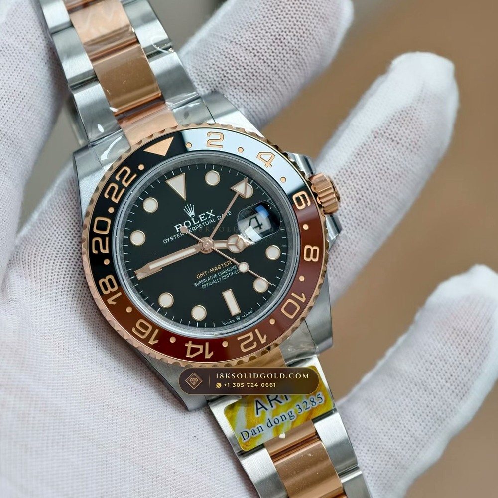 Rolex GMT-Master II Reference 126711CHNR — Salon Edition angle 3