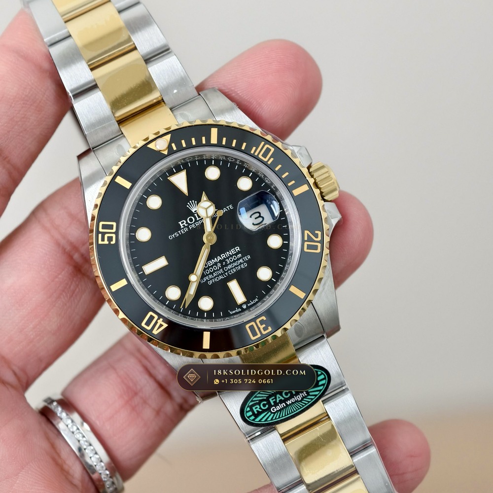 Rolex Submariner Date Geneva Atelier Spec Reference 126613LN — Salon Edition angle 2