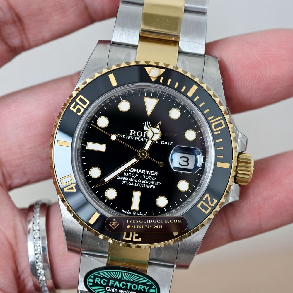 Rolex Submariner Date Geneva Atelier Spec Reference 126613LN — Salon Edition angle 3