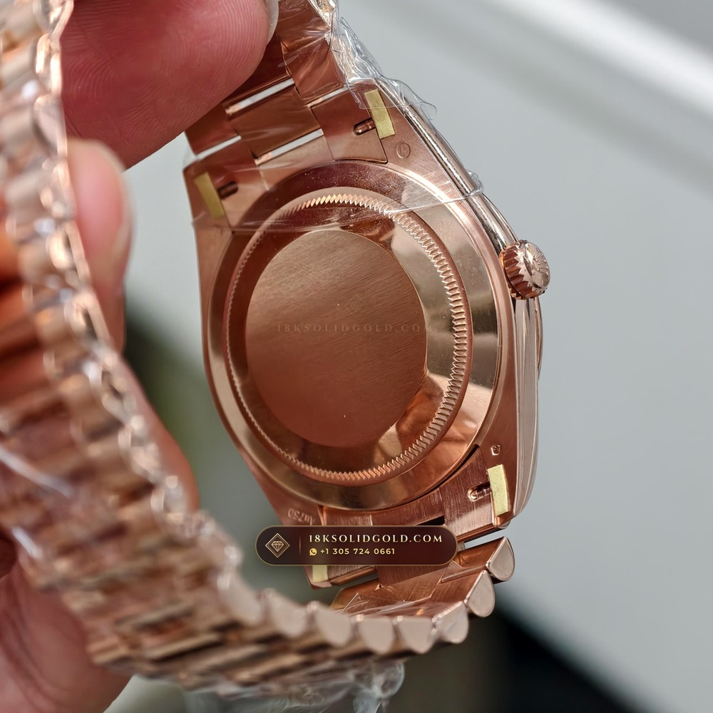 Rolex Day-Date 40 18K Everose Gold Hand-Chamfered Bevel Spec Reference 228235 — Hallmarked Edition — Studio Gallery Plate VII in 18K Rose Gold Au750 (210.4g Verified Mass, Rolex Manufacture Cal. 3255 - 70h Power Reserve)