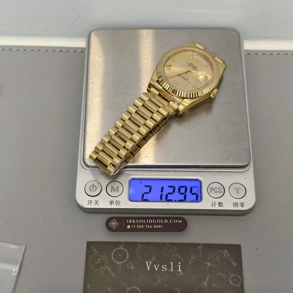 Rolex Day-Date 40 Champagne Gold Roman Dial 18K Yellow Gold Reference 228238 — Hallmarked Edition — Studio Gallery Plate VIII in 18K Yellow Gold Au750 (210.4g Verified Mass, Rolex Manufacture Cal. 3255 - 70h Power Reserve)