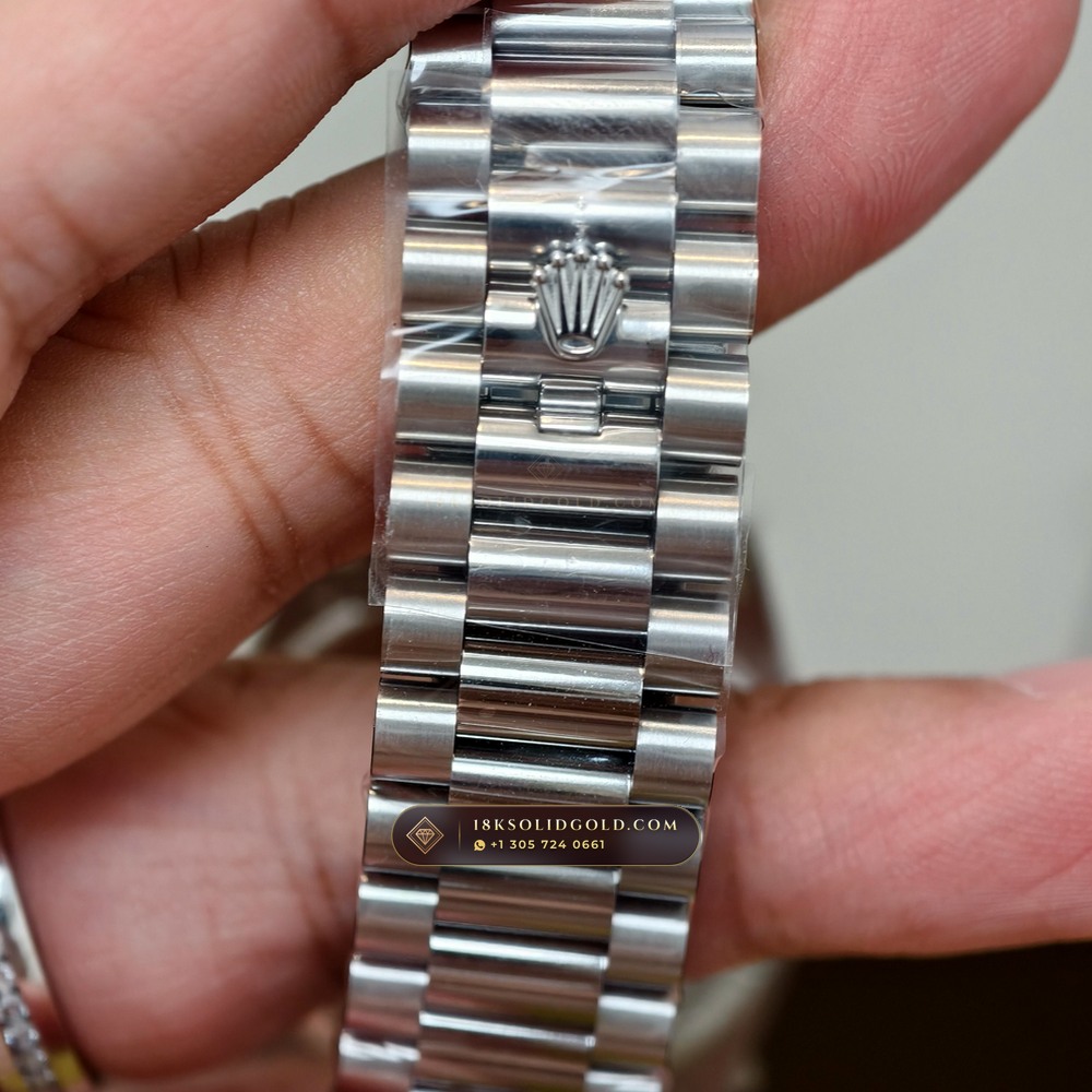 Rolex Day-Date 40 950 Platinum Geneva Atelier Spec Reference 228236 — Hallmarked Edition — Studio Gallery Plate VII in 950 Platinum Pt950 (280.1g Verified Mass, Rolex Manufacture Cal. 3255 - 70h Power Reserve)