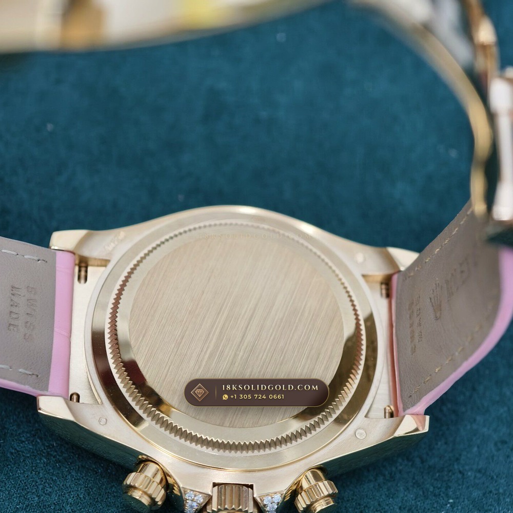 Rolex Cosmograph Daytona Barbie Pink Opal & Ruby 18K Yellow Gold Reference 126538TBR — Hallmarked Edition — Studio Gallery Plate VII in 18K Yellow Gold Au750 (160.3g Verified Mass, Rolex Manufacture Cal. 4131 - 72h Power Reserve)