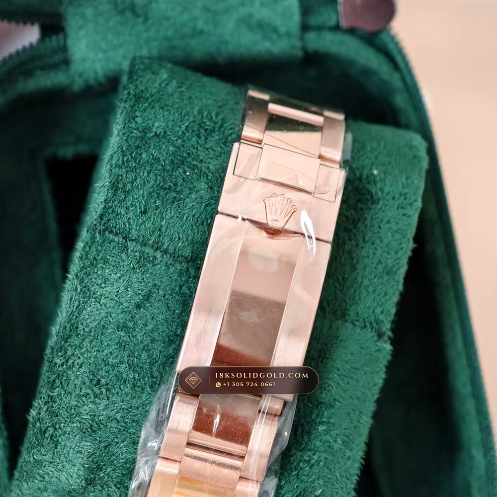 Rolex GMT-Master II 18K Everose Gold Deep Crystal Optics Reference 126715CHNR — Hallmarked Edition — Studio Gallery Plate VII in 18K Rose Gold Au750 (225.8g Verified Mass, Rolex Manufacture Cal. 3285 - 70h Power Reserve)