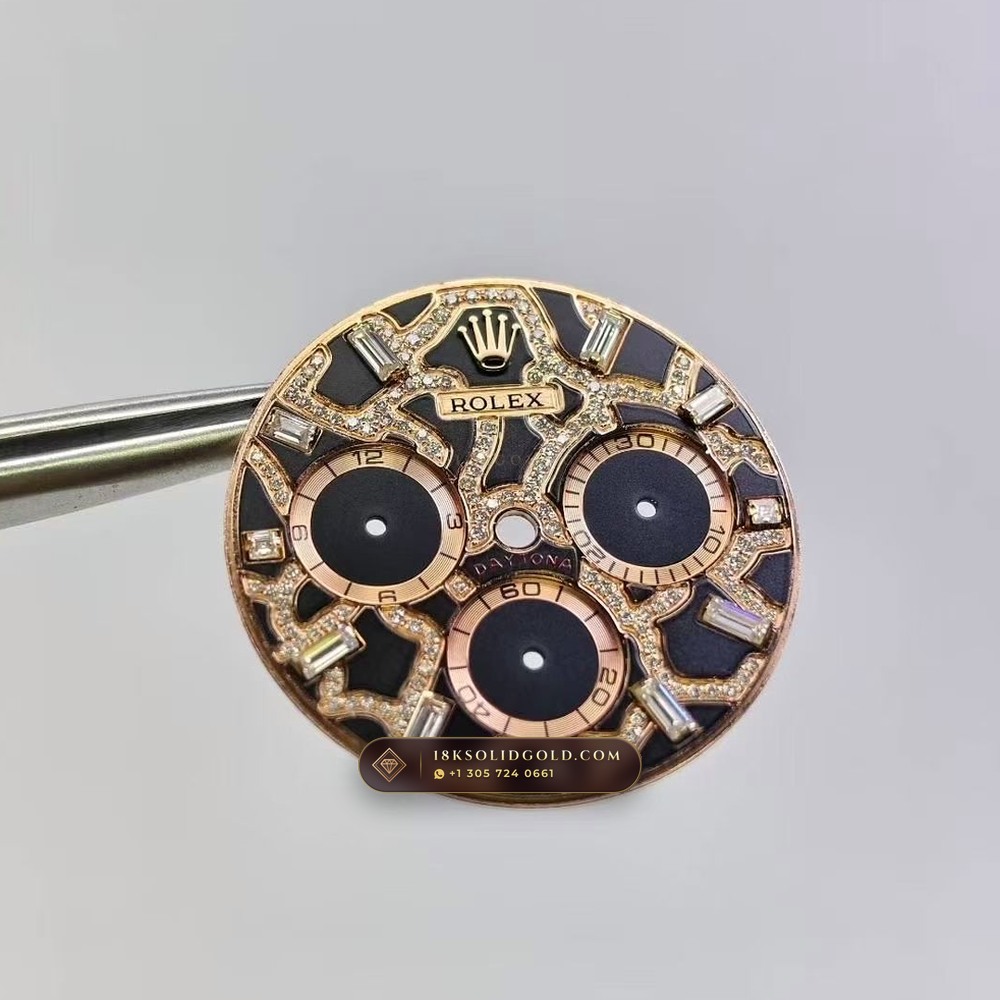 Rolex Cosmograph Daytona Giraffe Off-Catalogue Diamond Edition 18K Everose Gold Geneva Atelier Spec Reference 126555TBR — Hallmarked Edition — Studio Gallery Plate XIII in 18K Rose Gold Au750 (216.3g Verified Mass, Rolex Manufacture Cal. 4131 - 72h Power Reserve)