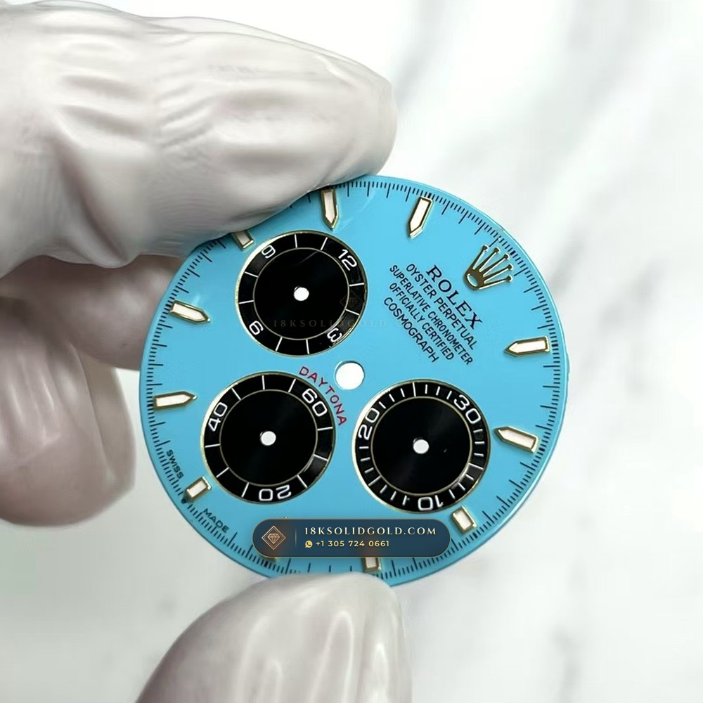 Rolex Cosmograph Daytona Tiffany Blue Dial 18K Yellow Gold Reference 126518 — Hallmarked Edition — Studio Gallery Plate VIII in 18K Yellow Gold Au750 (160.1g Verified Mass, Rolex Manufacture Cal. 4131 - 72h Power Reserve)