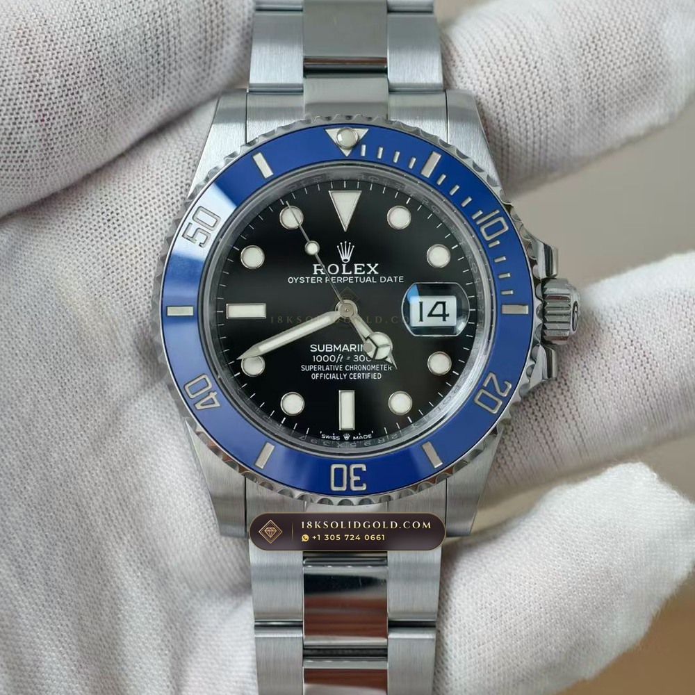 Rolex Submariner Date Graduated Royal Blue Sunburst Dial 18K White Gold Ref. 126619LB (Ref. 126619LB) — Verified Mass 227.4g — Optical Macro Plate 2 (Why Do Standard Gold-Plated Watches Fail the Immediate Heft Test?)